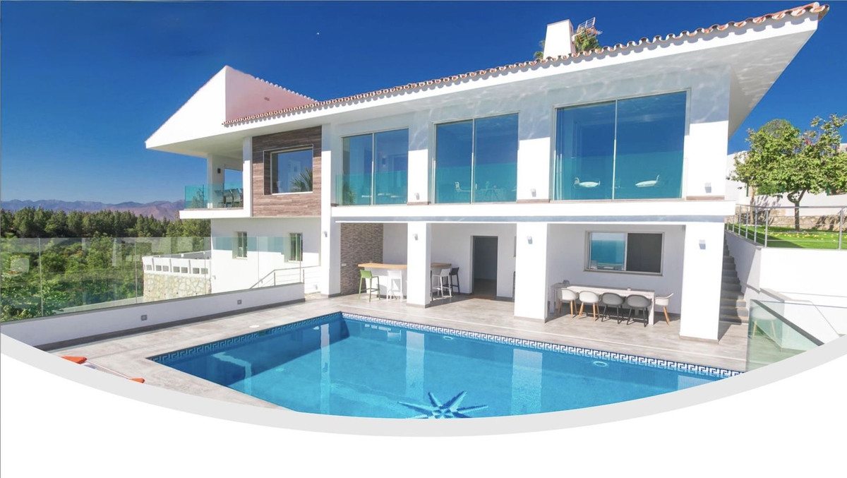 Detached Villa in El Chaparral