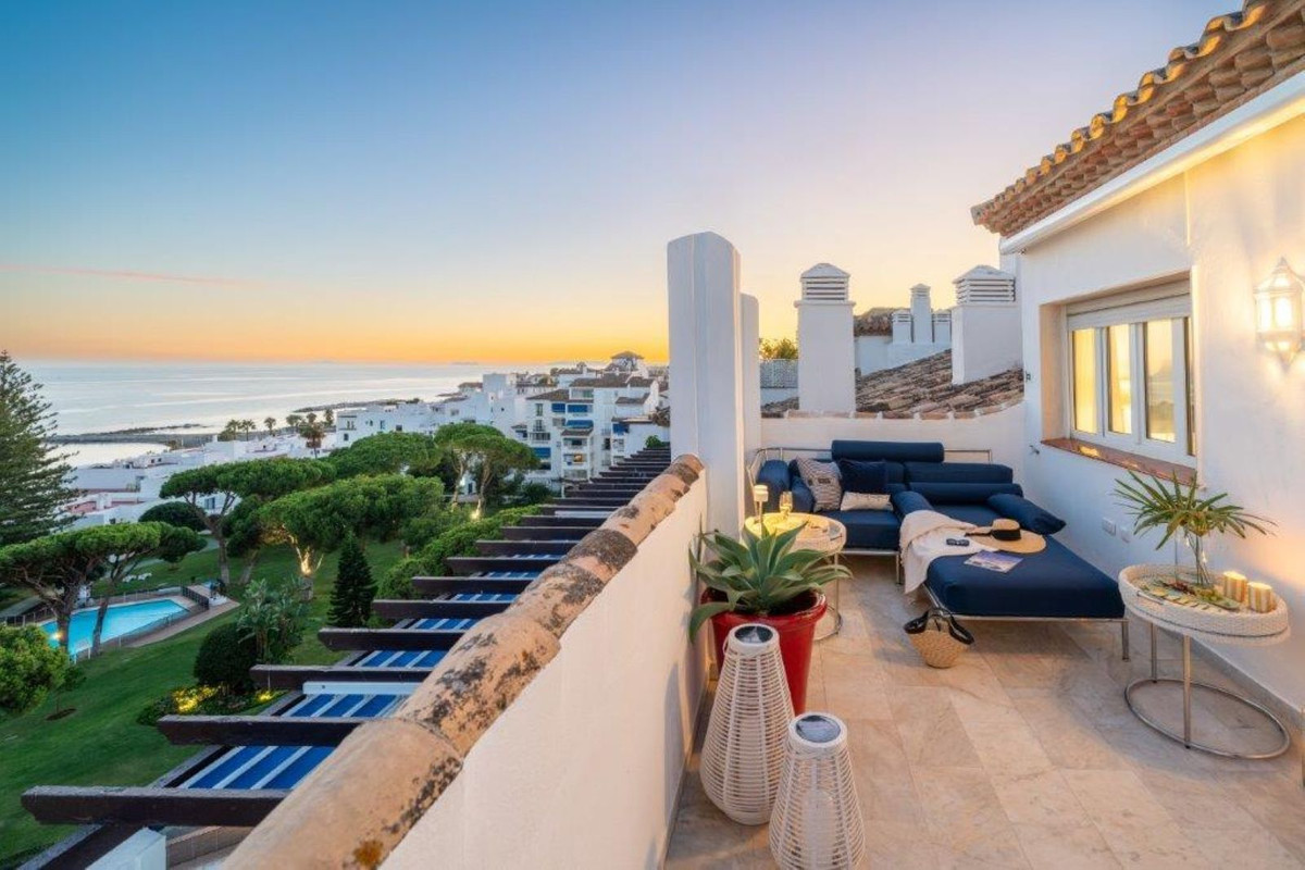 Penthouse Duplex in Puerto Banús