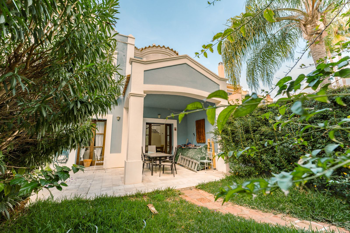 Townhouse in Guadalmina Alta