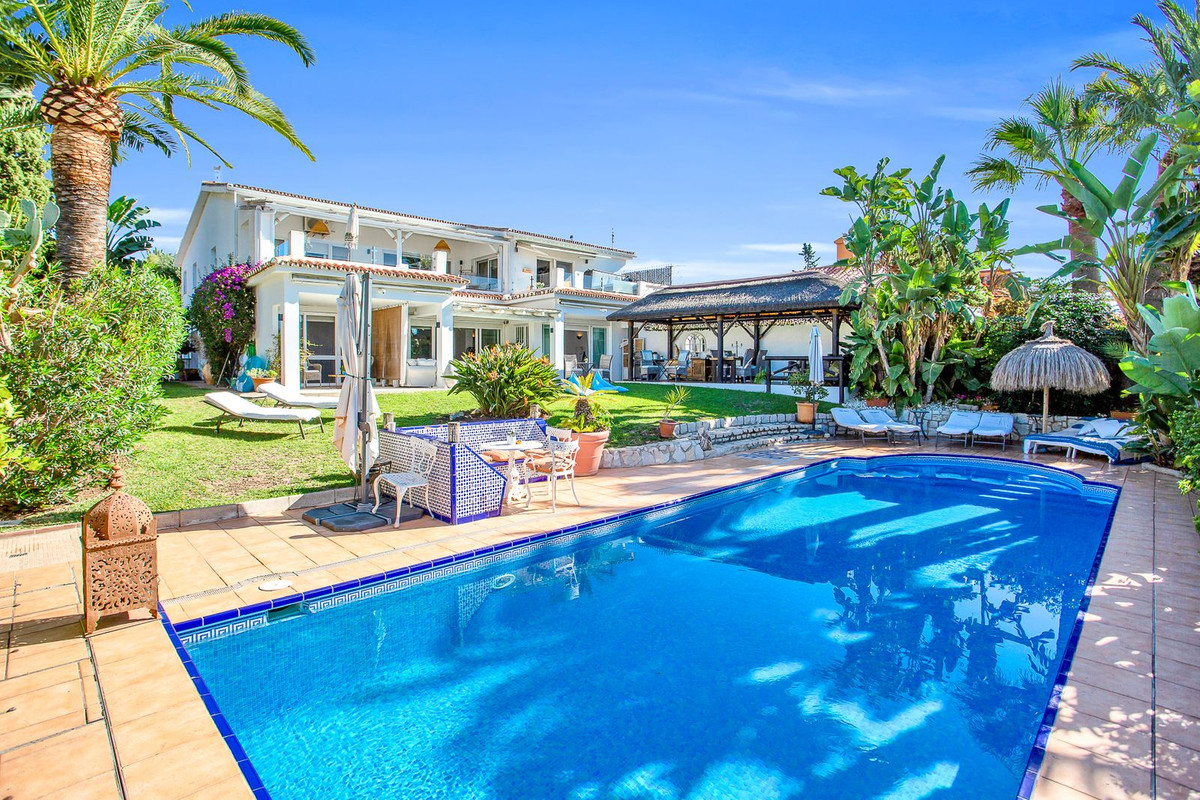 Detached Villa in Marbesa