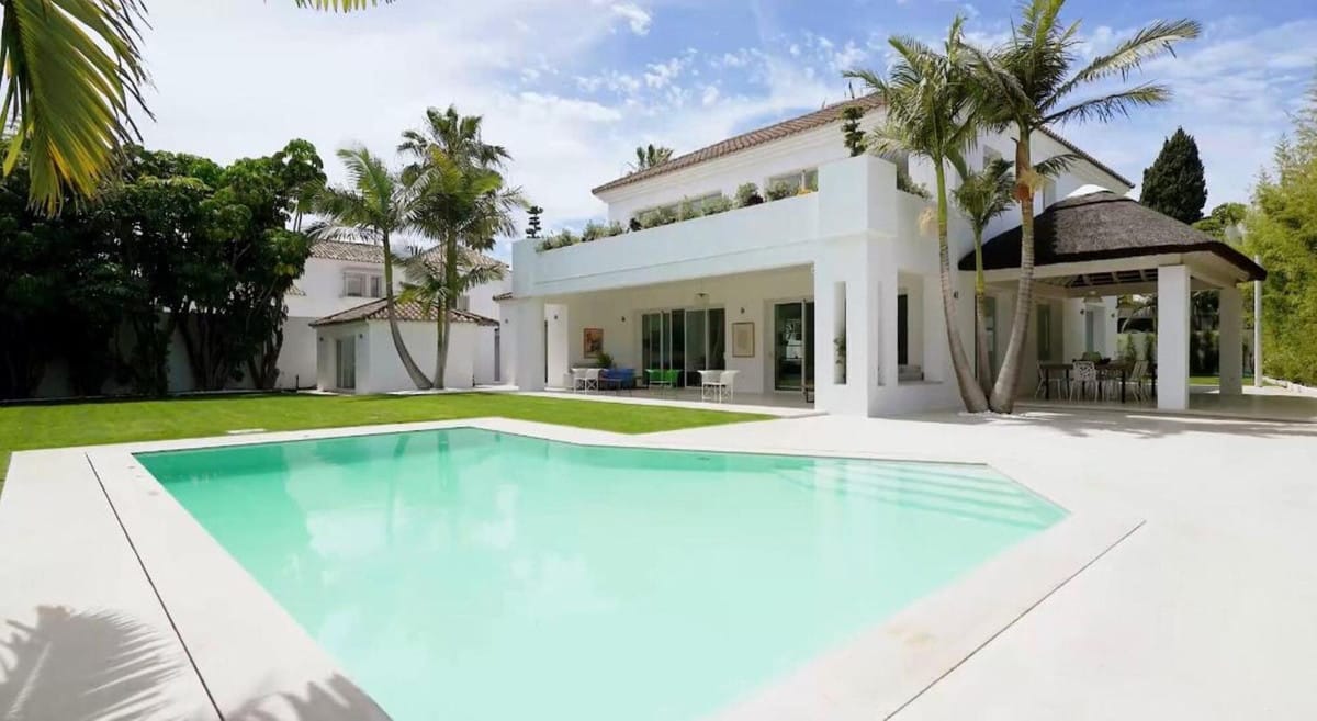 Detached Villa in Guadalmina Baja