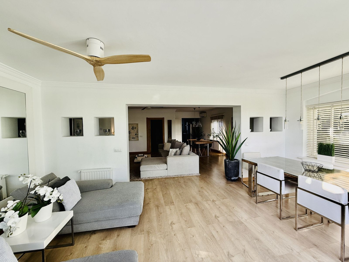 Semi-Detached House in Guadalmina Baja