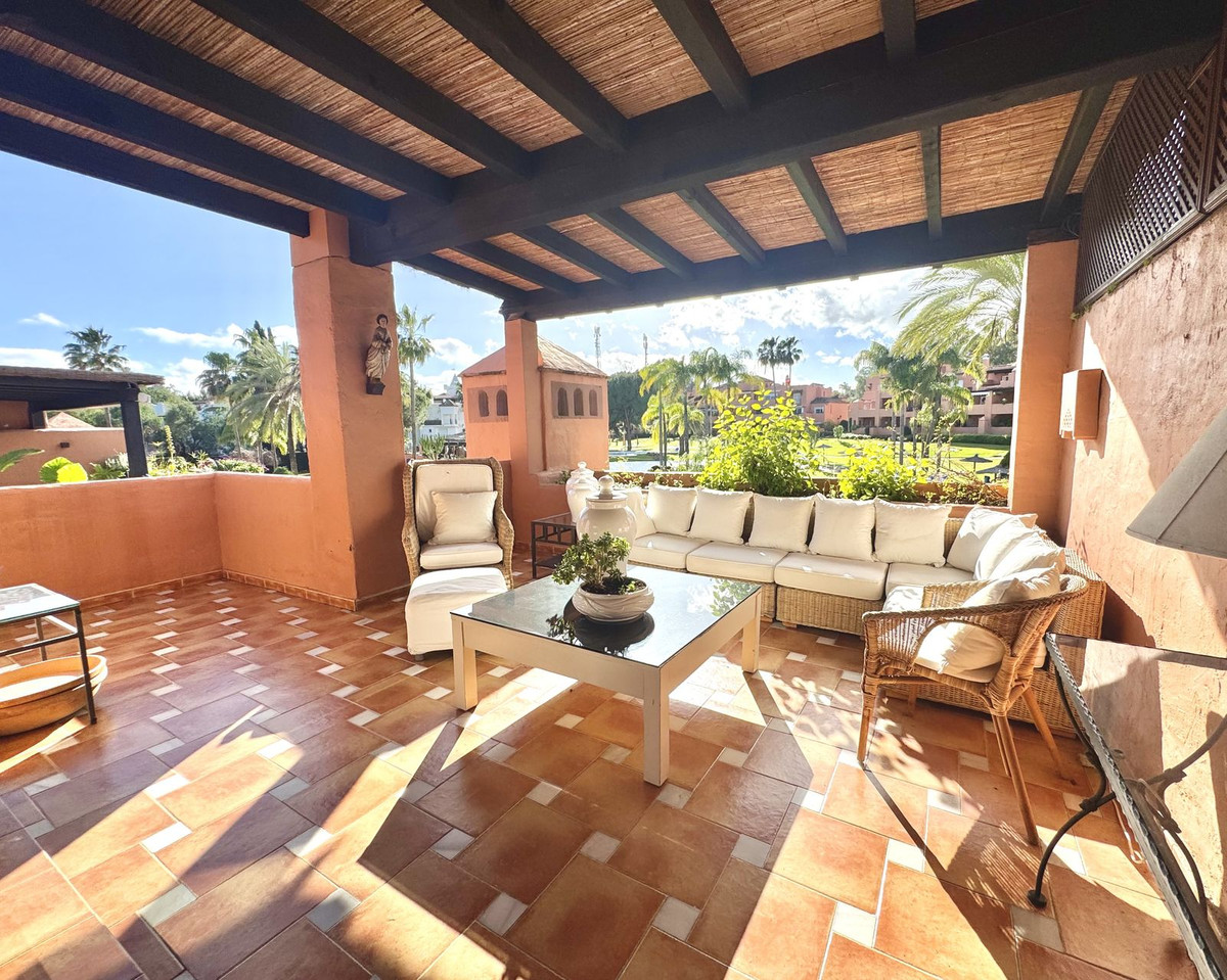 Penthouse Duplex in Guadalmina Baja