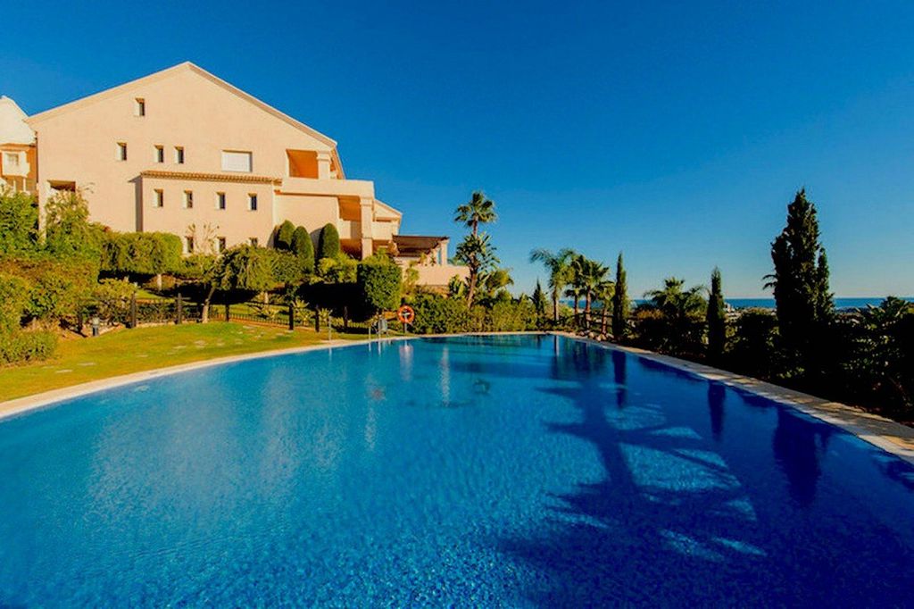 3 bedroom luxury penthouse for sale in Marbella, Andalusia