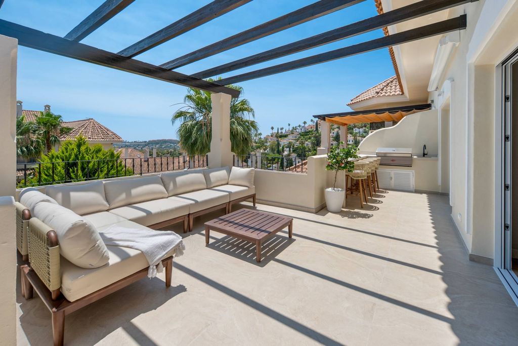 3 bedroom luxury penthouse for sale in Marbella, Spain