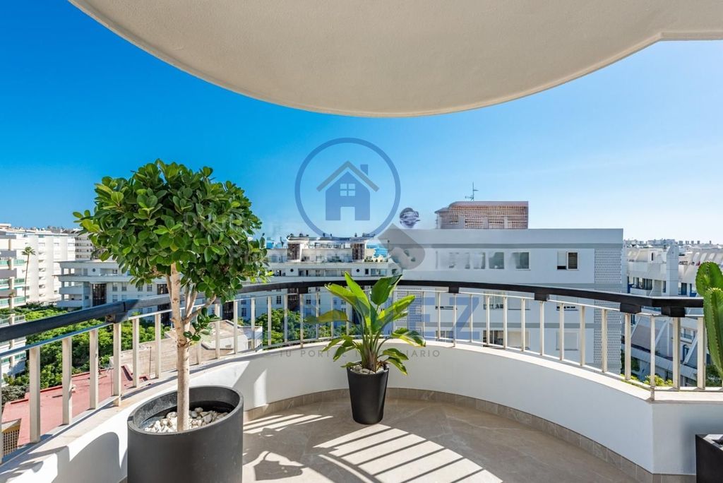 3 bedroom luxury penthouse for sale in Marbella, Andalusia