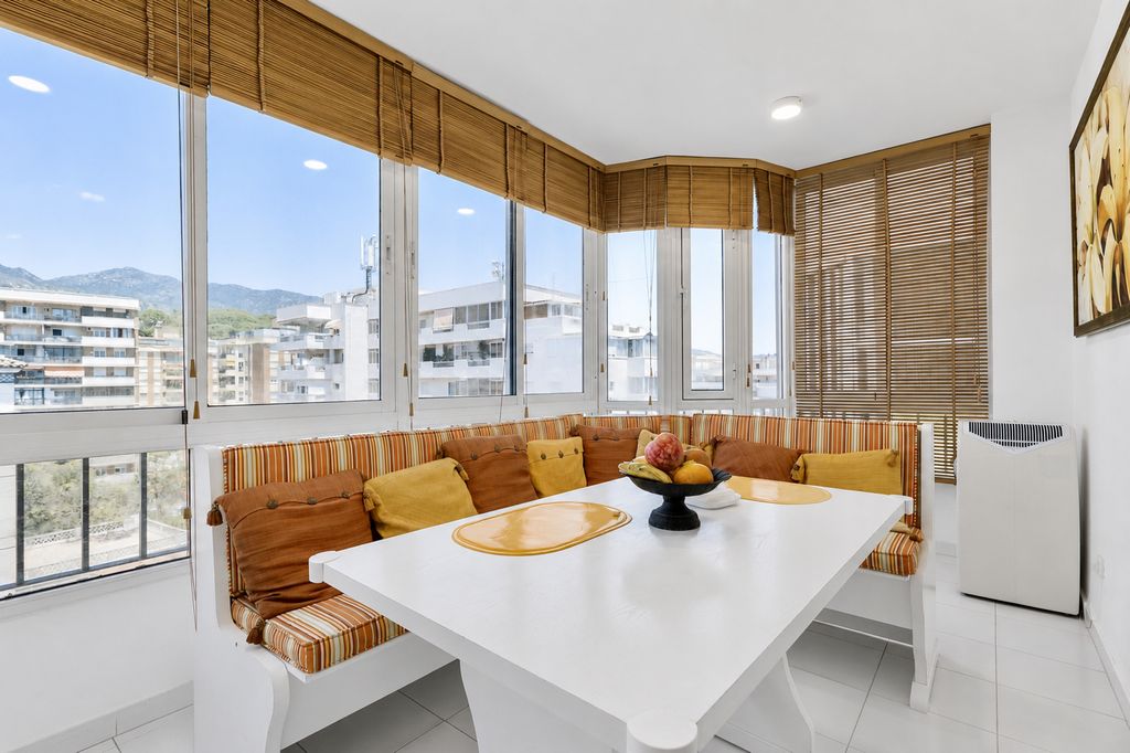 3 bedroom luxury penthouse for sale in Marbella, Spain