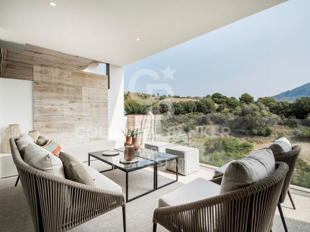2 room luxury penthouse for sale in Marbella, Andalusia