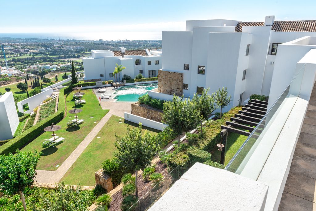 Luxury penthouse for sale in Los Flamingos, Marbella, Andalusia