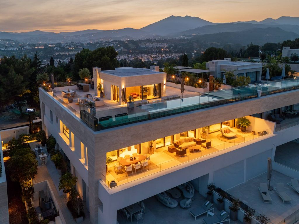 5 bedroom luxury penthouse for sale in The Golden Mile, Marbella, Andalusia