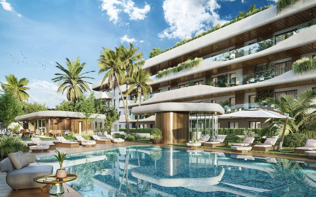 4 room luxury penthouse for sale in Marbella, Spain