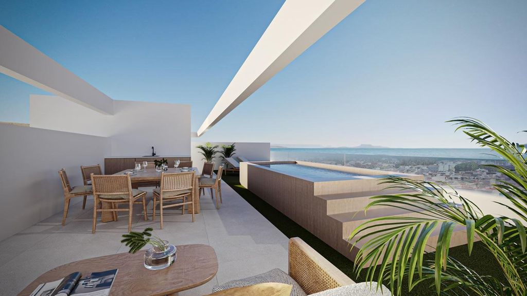 Luxury penthouse for sale in San Pedro de Alcántara, Spain