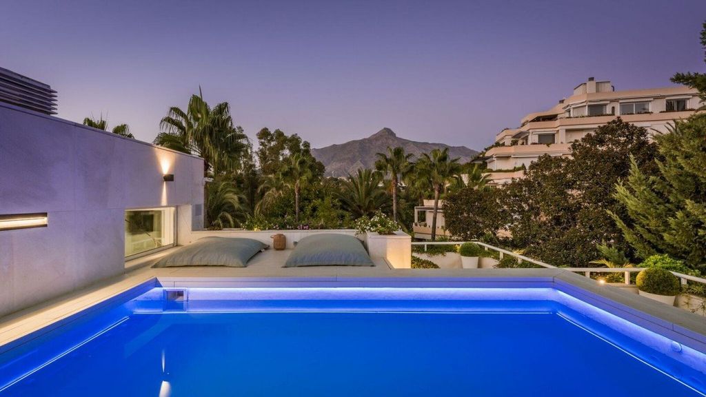 3 bedroom luxury penthouse for sale in Marbella, Spain