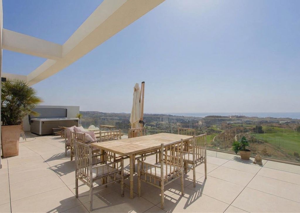 Luxury penthouse for sale in Marbella, Andalusia