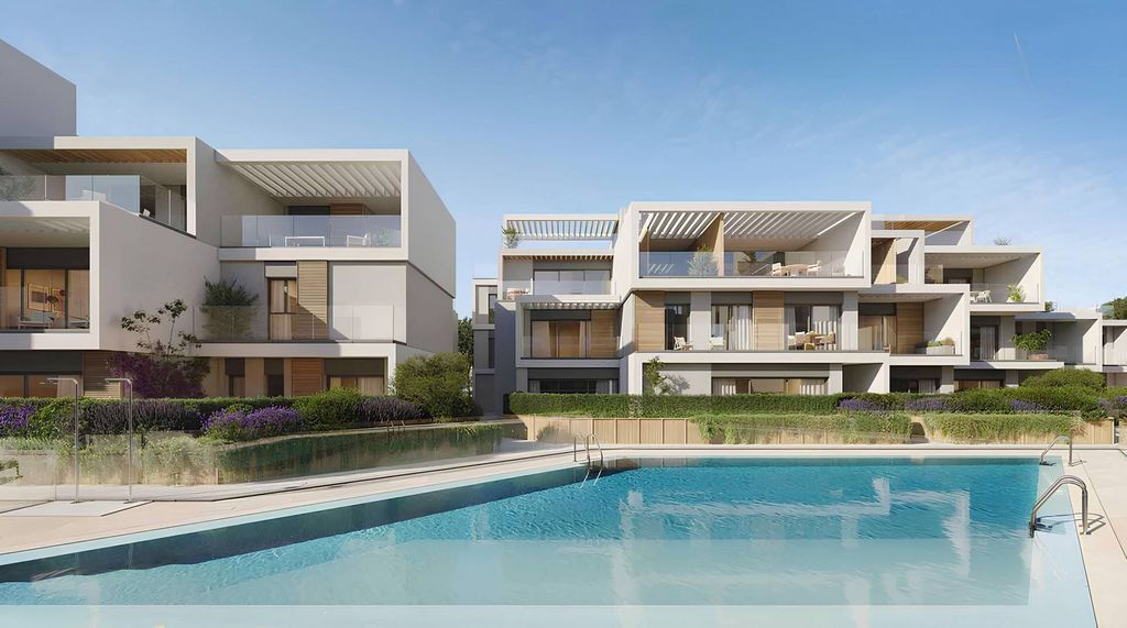 4 bedroom luxury penthouse for sale in Nueva Andalucia, Andalusia
