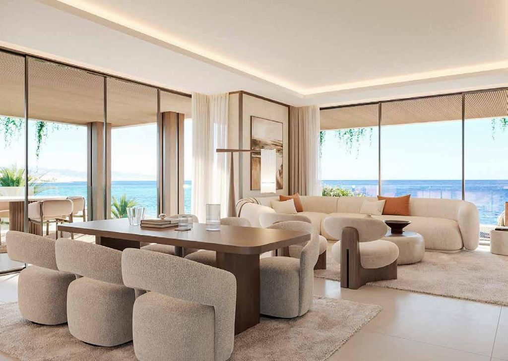 3 bedroom luxury penthouse for sale in Marbella, Andalusia