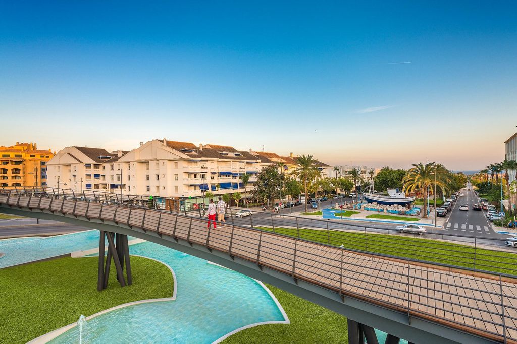 4 room luxury penthouse for sale in Marbella, Spain