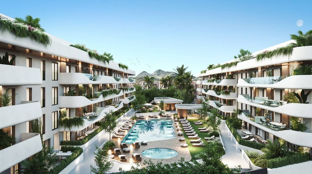 Luxury penthouse for sale in San Pedro de Alcántara, Spain