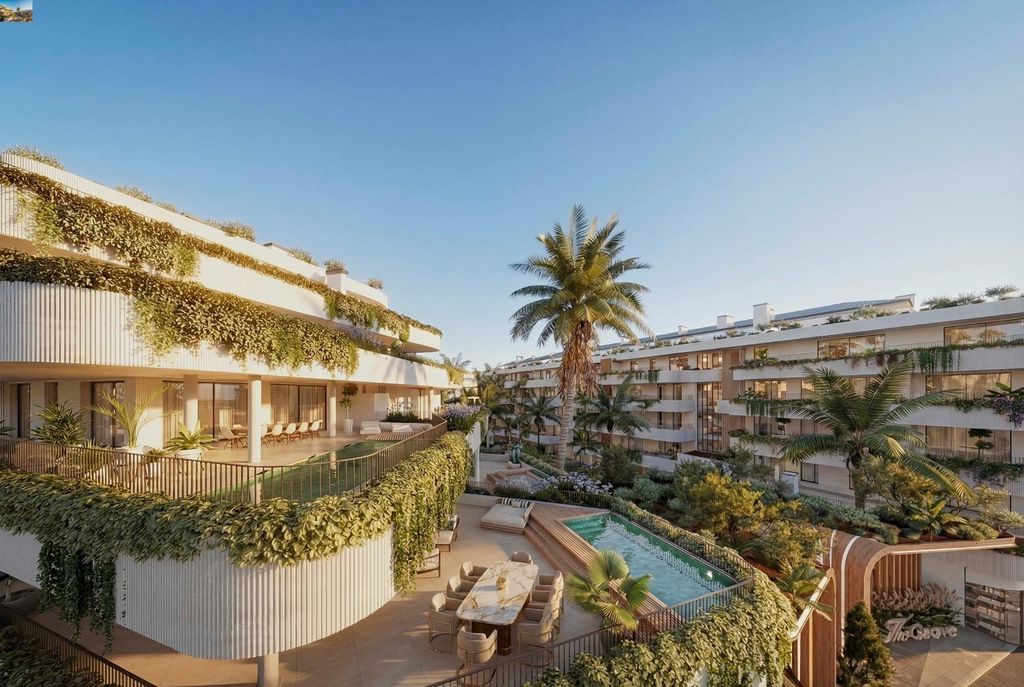 3 room luxury penthouse for sale in San Pedro de Alcántara, Andalusia