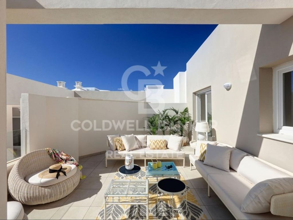 3 bedroom luxury penthouse for sale in Marbella, Andalusia