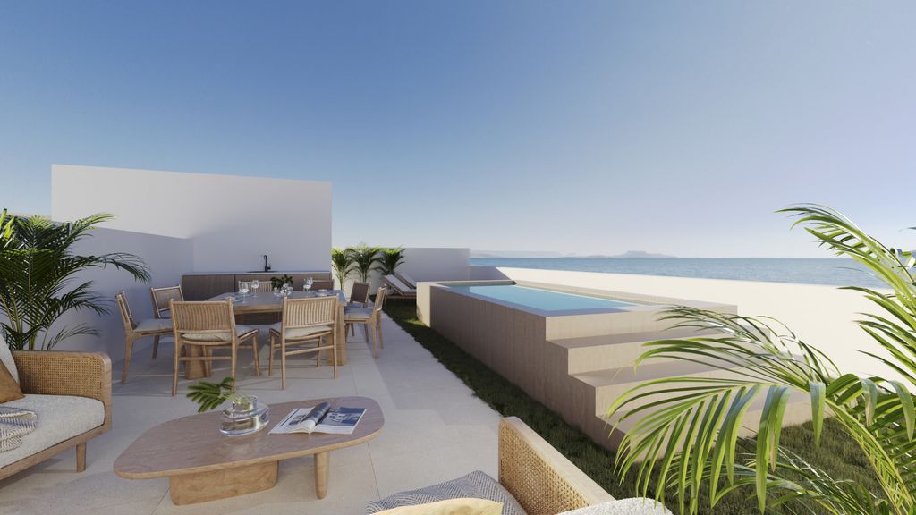Luxury penthouse for sale in San Pedro de Alcántara, Andalusia