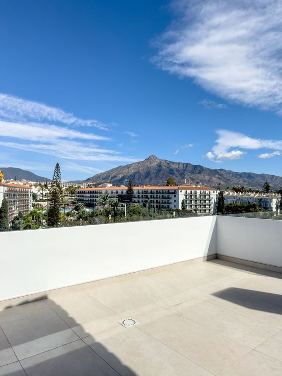 2 bedroom luxury penthouse for sale in Puerto Banus, Andalusia