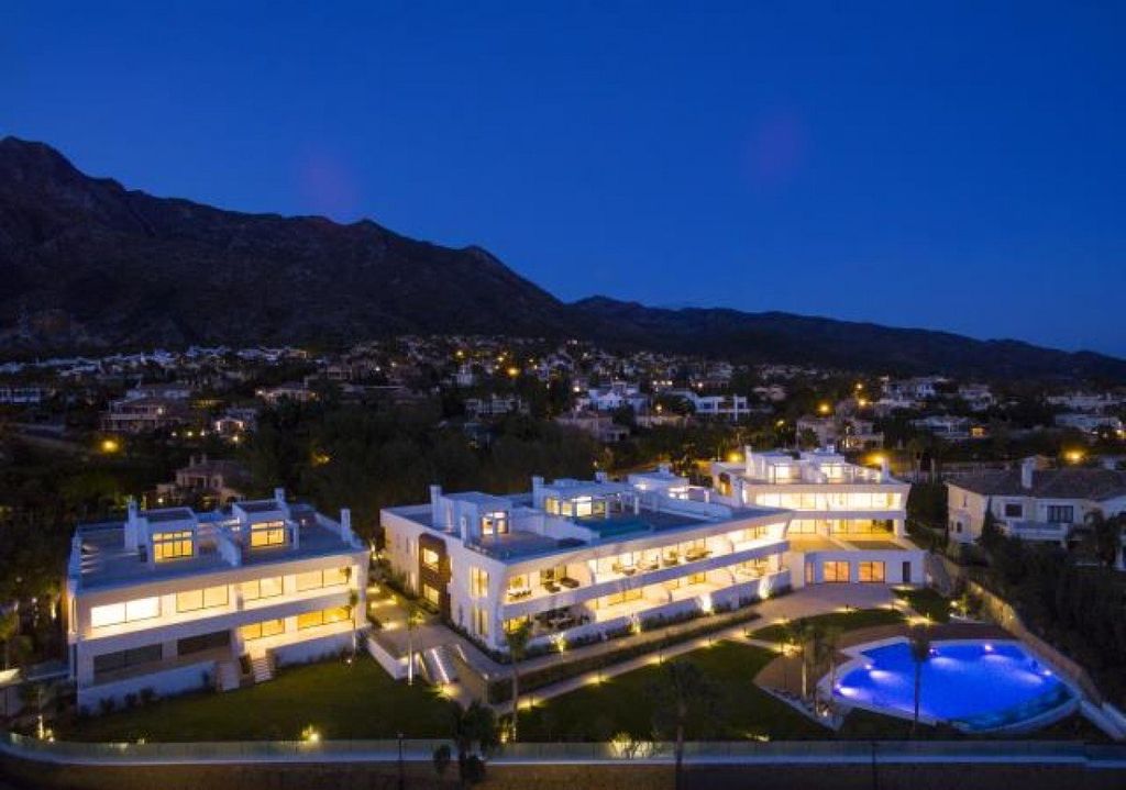 4 bedroom luxury penthouse for sale in Marbella, Spain