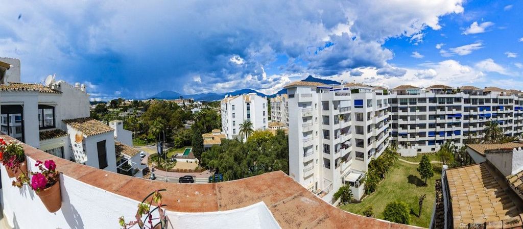 3 room luxury penthouse for sale in Marbella, Spain