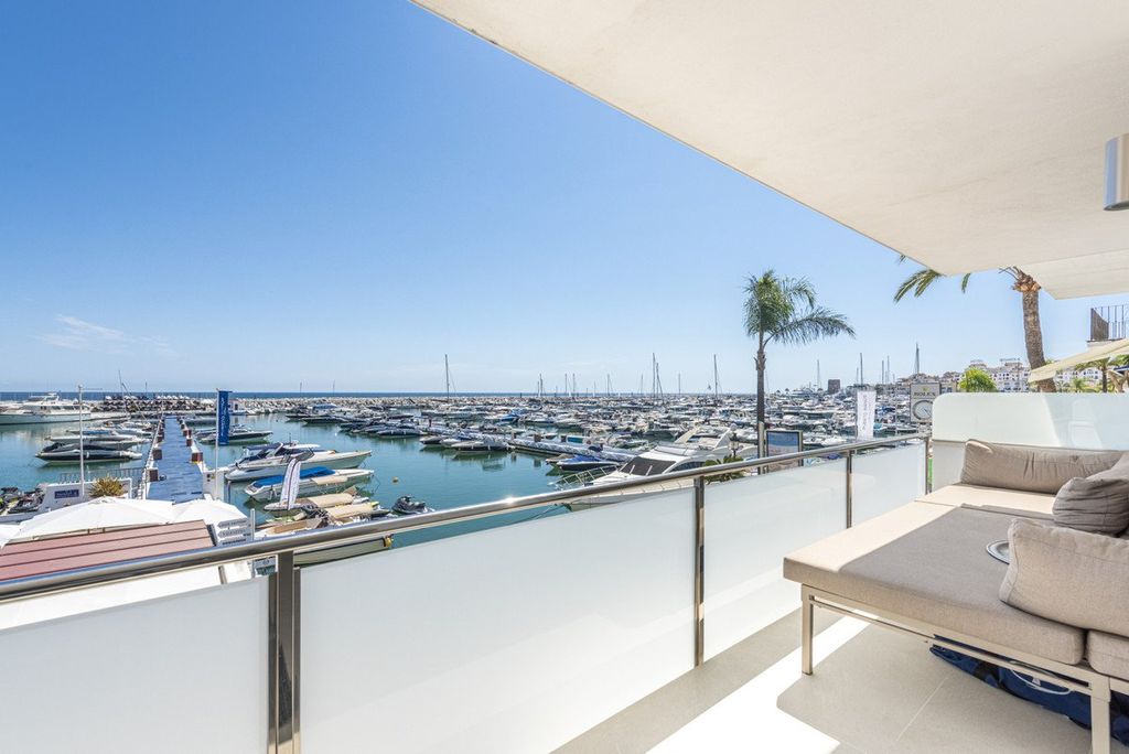 2 bedroom luxury penthouse for sale in Puerto Banus, Andalusia