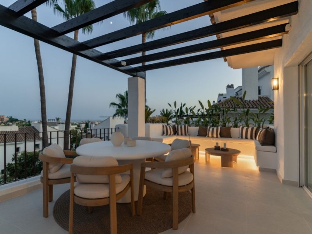 Luxury penthouse for sale in Marbella, Andalusia