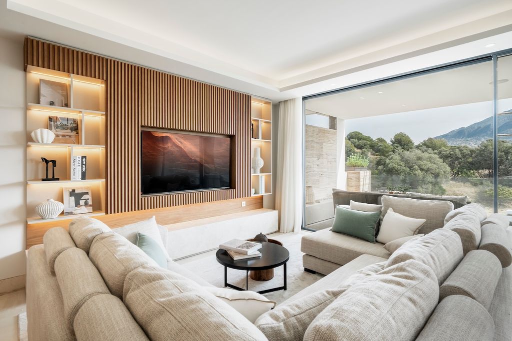 4 room luxury penthouse for sale in Marbella, Andalusia