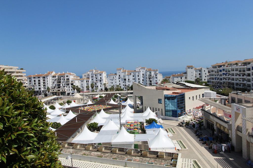 4 bedroom luxury penthouse for sale in Puerto Banus, Andalusia