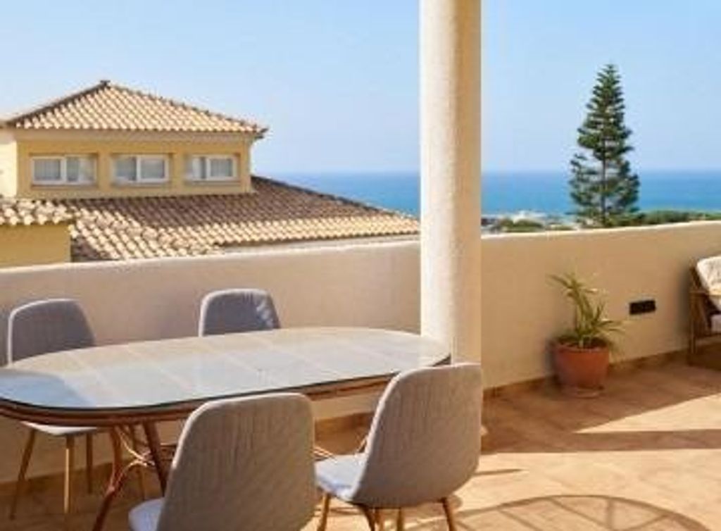 3 bedroom luxury penthouse for sale in Marbella, Andalusia