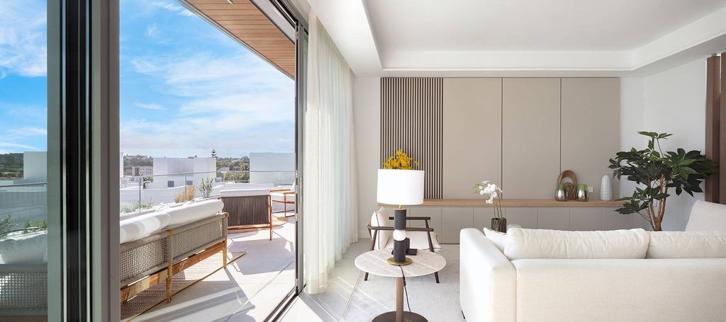 3 bedroom luxury penthouse for sale in Marbella, Andalusia