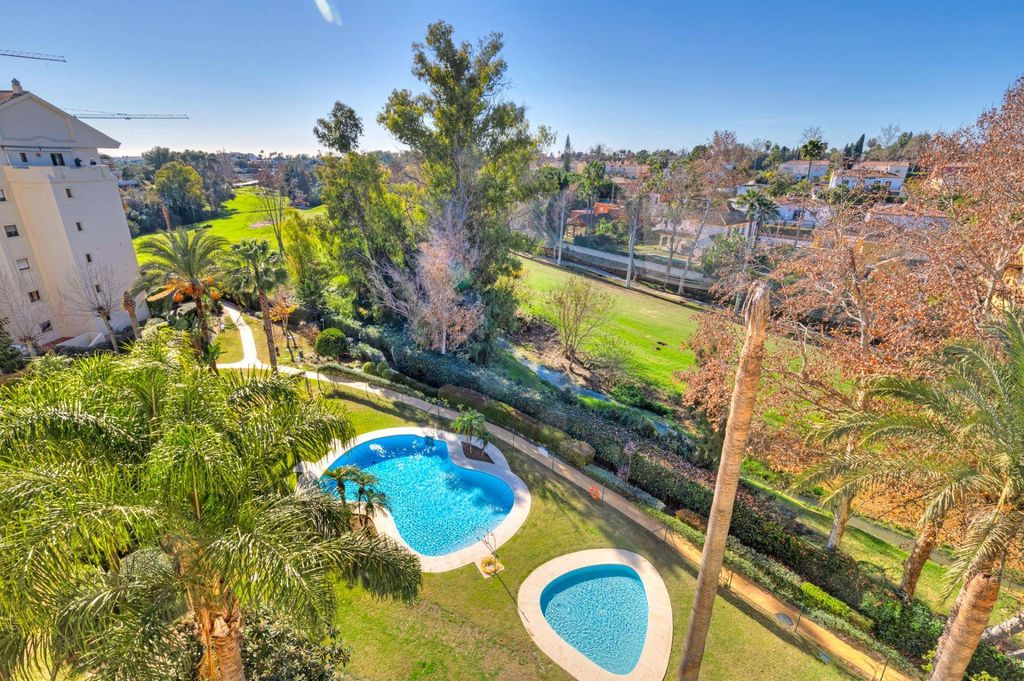 3 room luxury penthouse for sale in Marbella, Spain