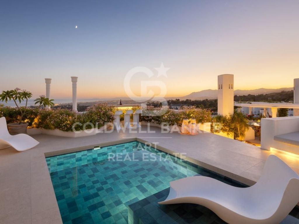 4 room luxury penthouse for sale in Marbella, Andalusia