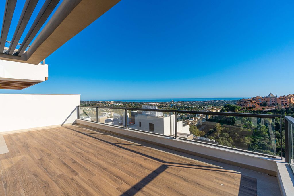 3 bedroom luxury penthouse for sale in Marbella, Spain
