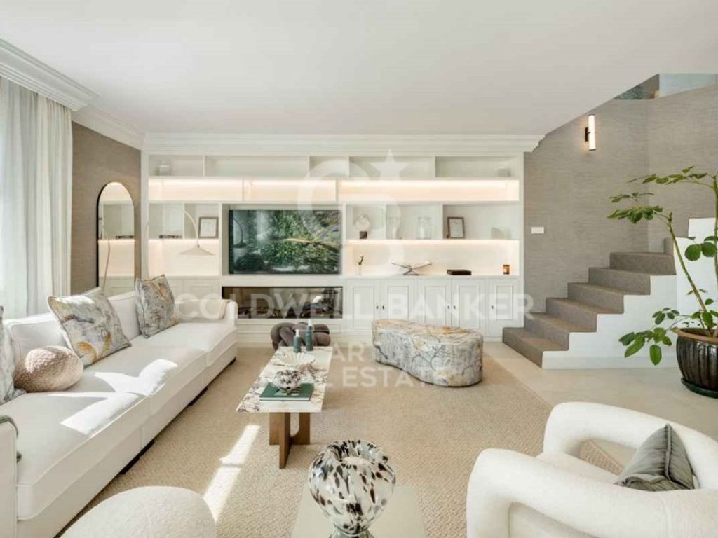 5 bedroom luxury penthouse for sale in Marbella, Andalusia