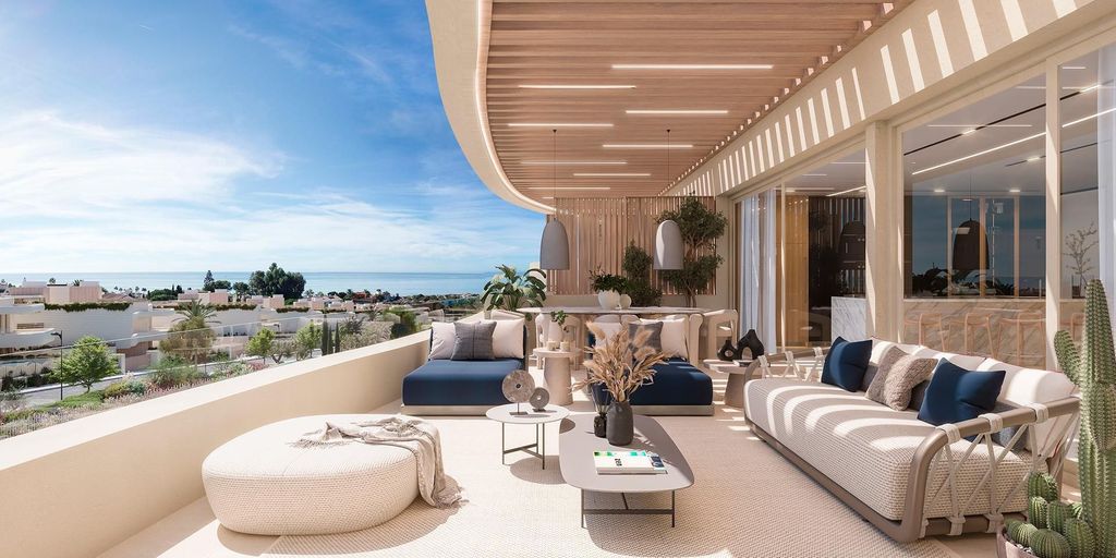 3 room luxury penthouse for sale in Marbella, Andalusia