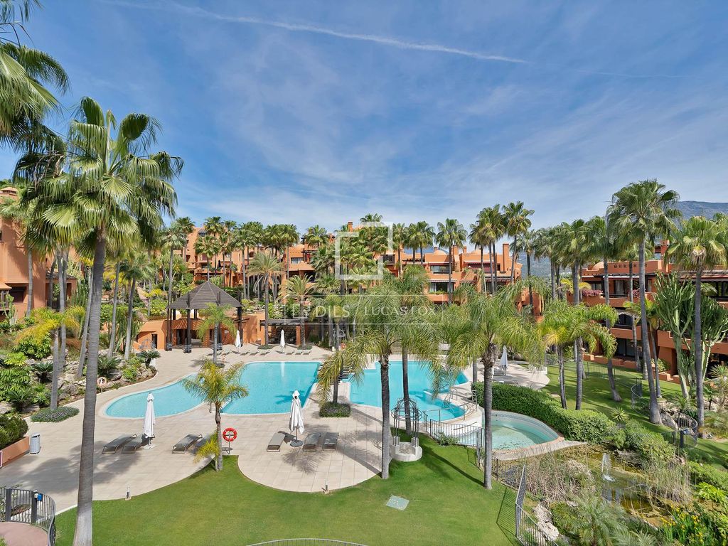 2 bedroom luxury penthouse for sale in Marbella, Andalusia