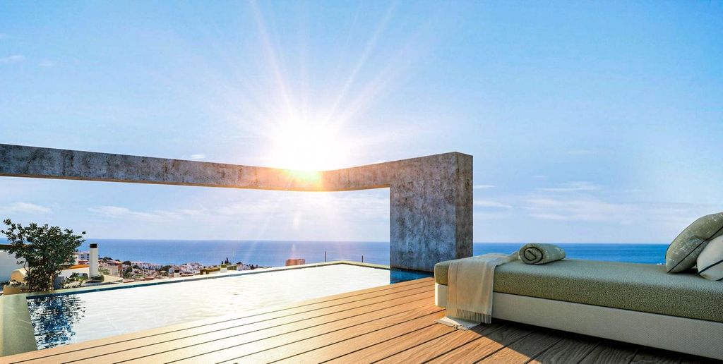 2 bedroom luxury penthouse for sale in Marbella, Andalusia