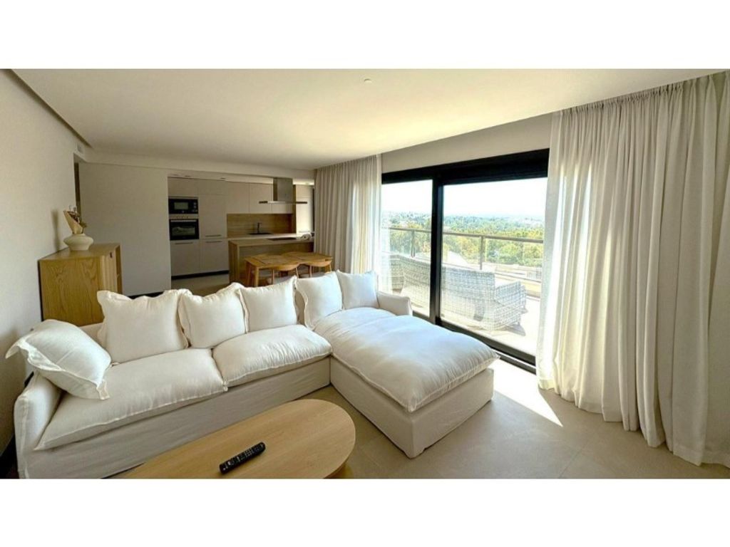 3 room luxury penthouse for sale in Marbella, Spain