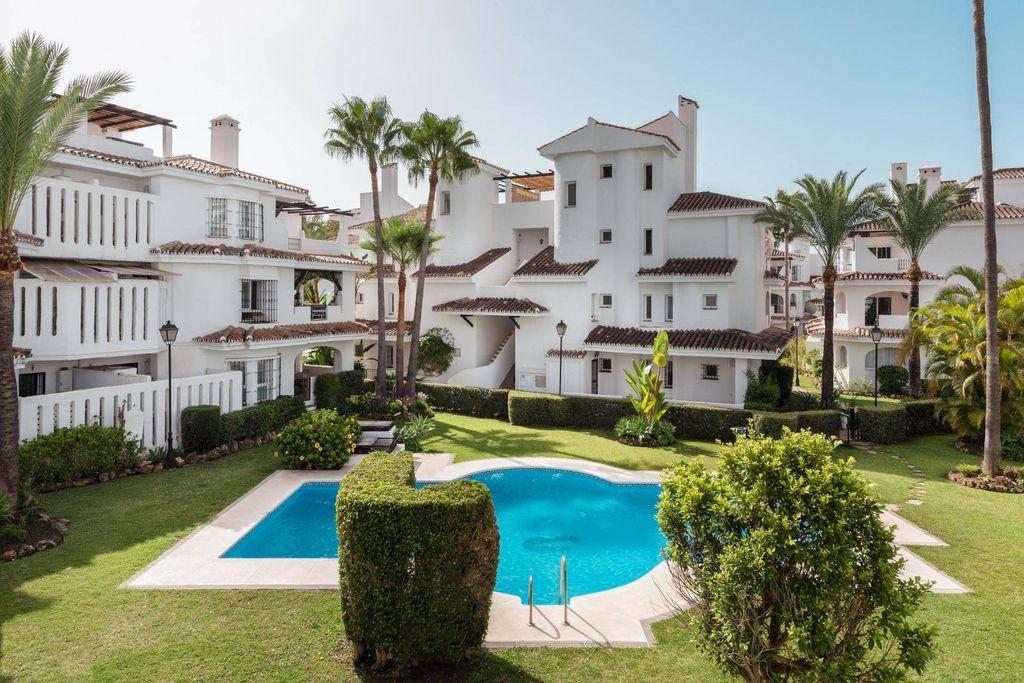 3 room luxury penthouse for sale in Marbella, Spain