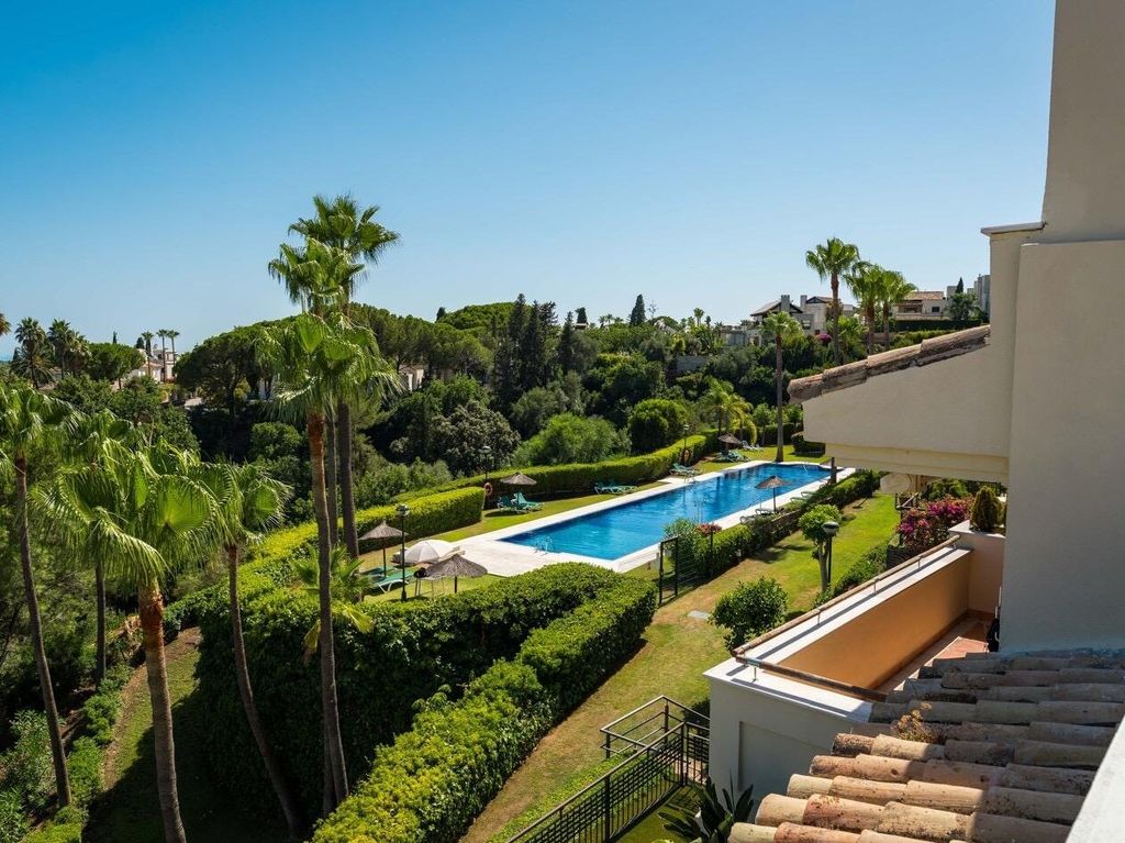 4 room luxury penthouse for sale in Marbella, Andalusia
