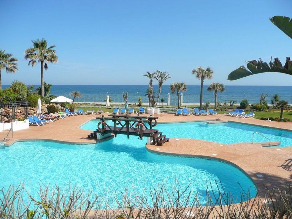 3 bedroom luxury penthouse for sale in Puerto Banus, Andalusia