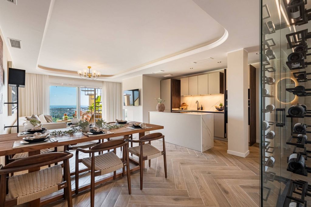 3 bedroom luxury penthouse for sale in Marbella, Andalusia