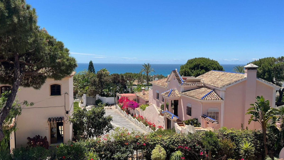 Villa for rent in Marbesa